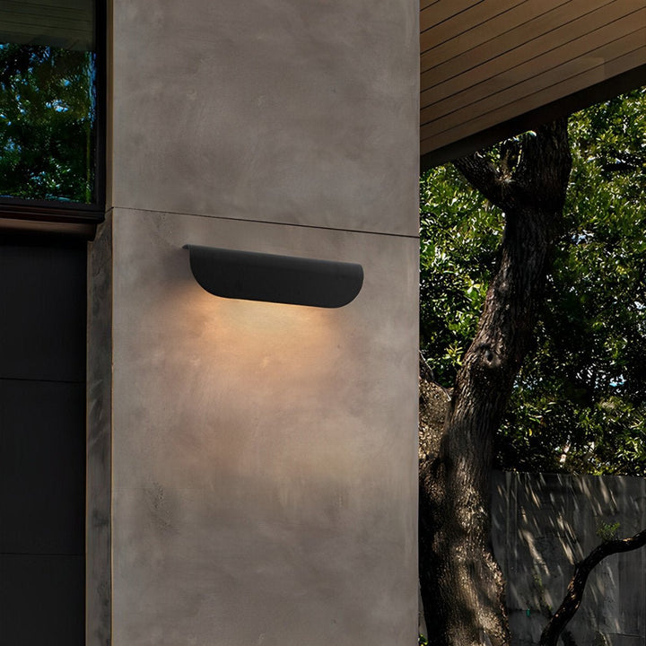 Waterproof Minimalist Arc-Shaped Outdoor Wall Light